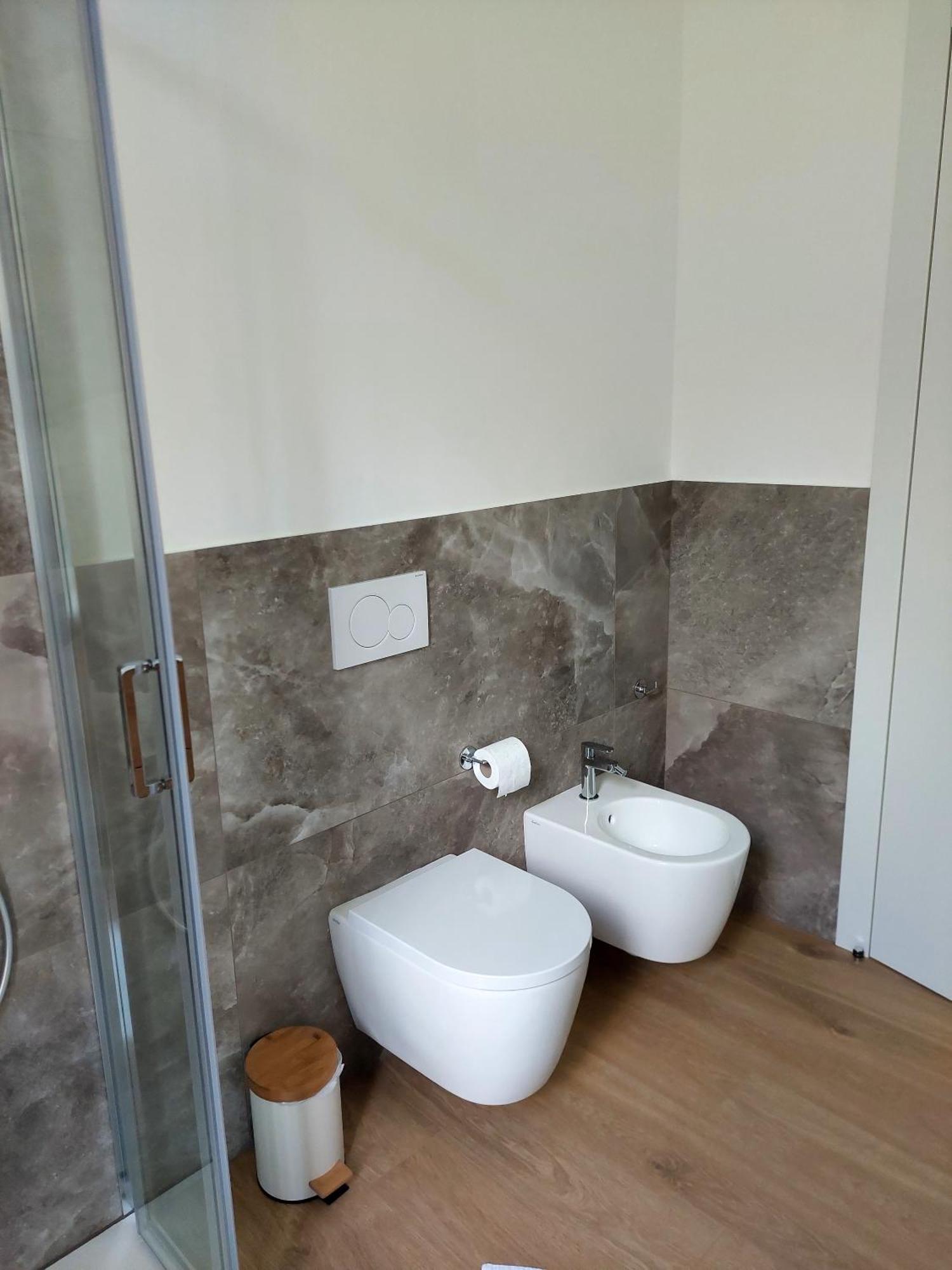 Casa Corso Matteotti 16 Apartment Lecco Exterior photo
